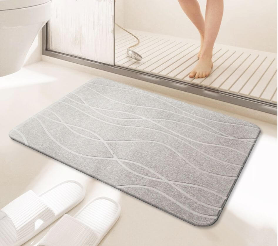 Quick drying bath mat